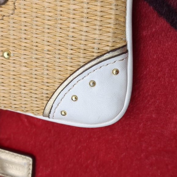 Coach straw flower wristlet - Picture 7 of 16